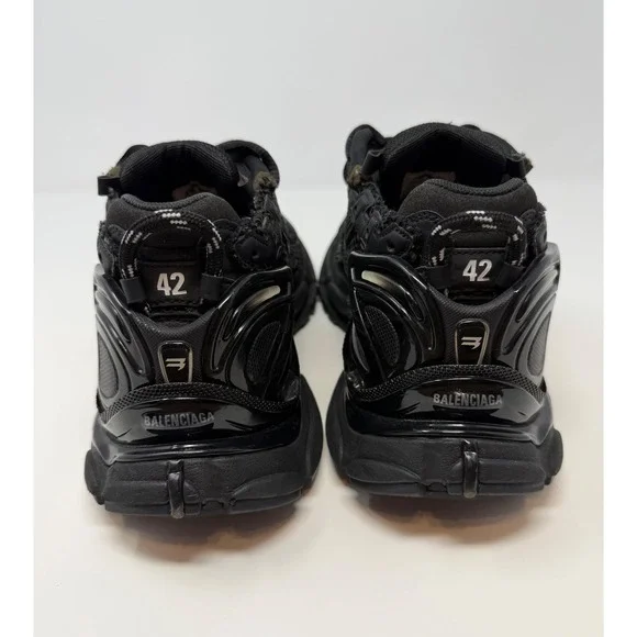 Balenciaga Runner Sneaker Matte Black Size 9 US 42 EU - Picture 5 of 9
